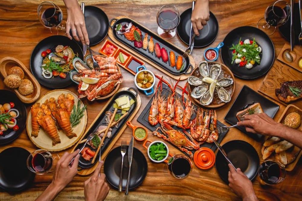 그랜드 머큐어 푸켓 빠통 버블스 레스토랑 해산물 디너 BBQ