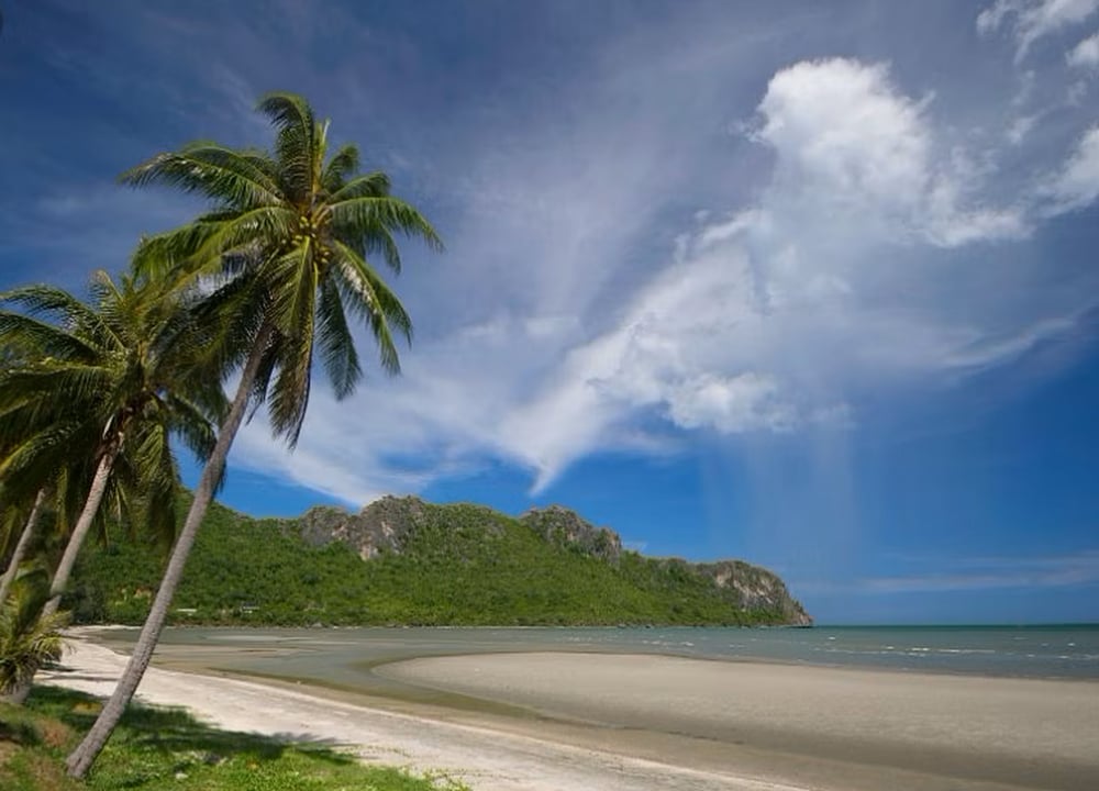 Prachuabkirikhan & Ao Manao Bay (Join Tour) tour in Hua Hin & Cha-Am