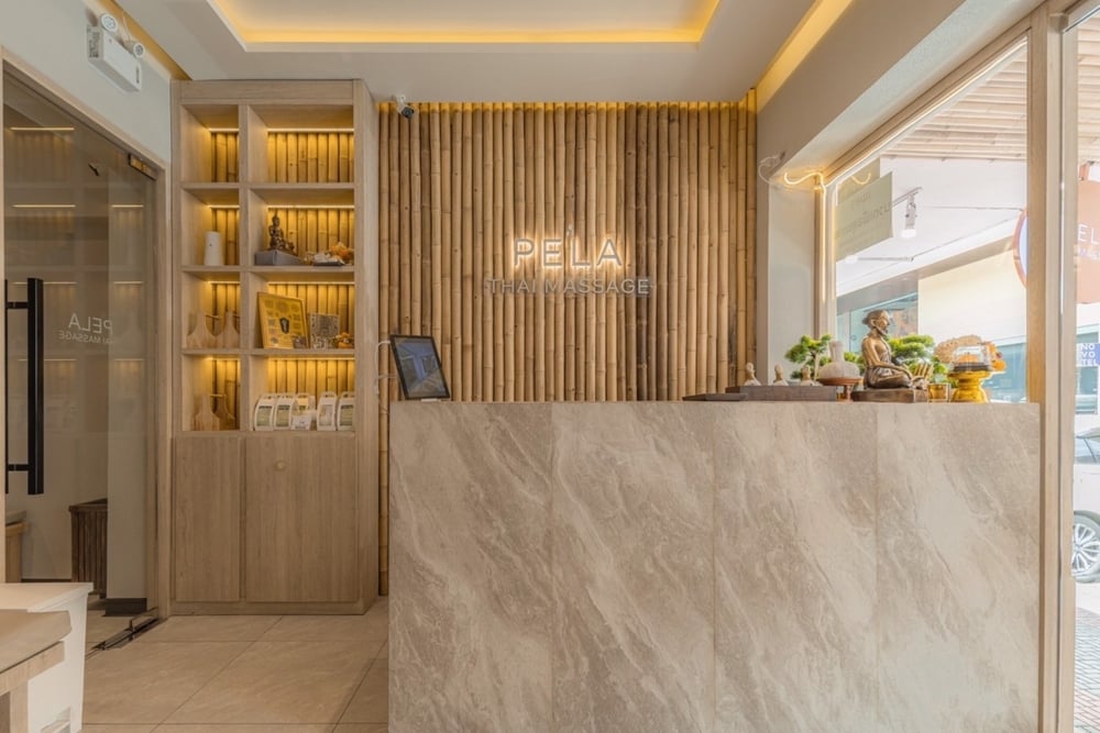 Pela Thai Massage spa in Bangkok Siam Square