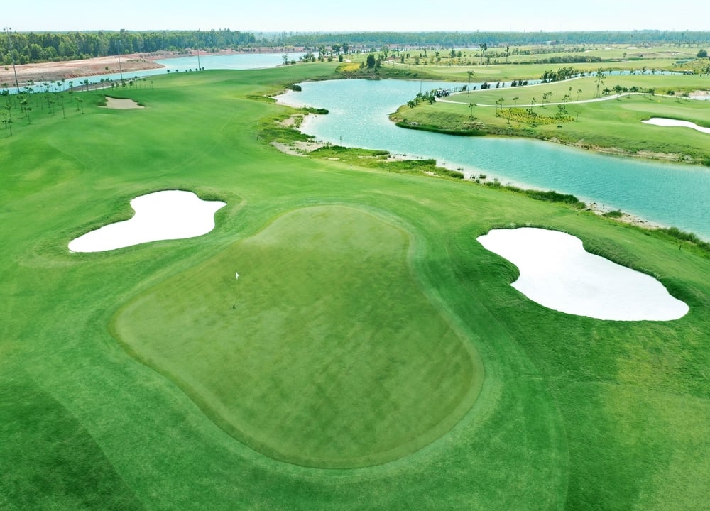 [Ho Chi Minh] Royal Long An Golf & Villas