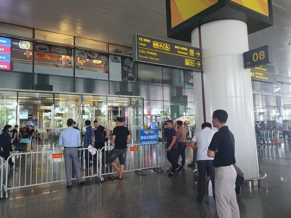 [단독차량] 하노이 입국패키지 (입국 패스트트랙 + 단독차량 공항픽업)