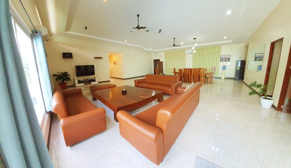 Pool Villa + Golf Package + Car (Manila)