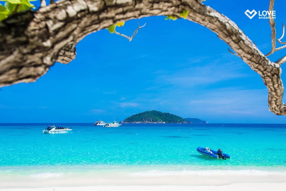 1 Day Trip Similan By Speedboat (Love Andaman) tour in Khao Lak · Thap Lamu