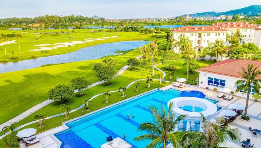 [Hai Phong Pack] 54h Golf & Roundtrip car & Sono Belle Haiphong Sono Felice/Vinpearl/Ruby Tree