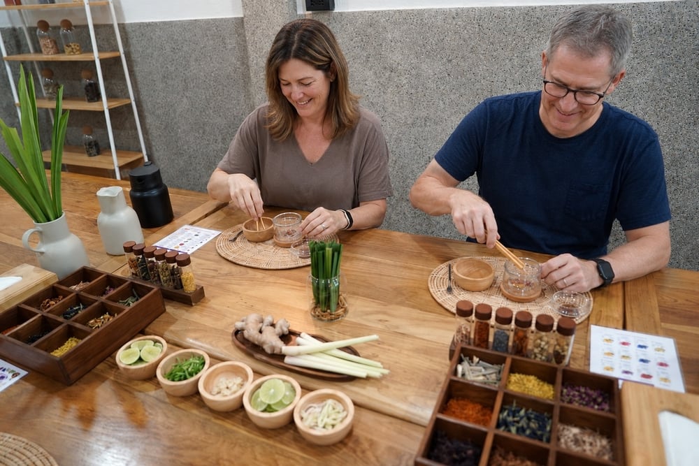 Thai Herbal Tea Blending & Yadom Making Experience