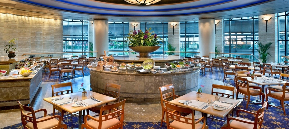 Buffet at Orchid Cafe by Sheraton Grande Sukhumvit dining experience in Bangkok