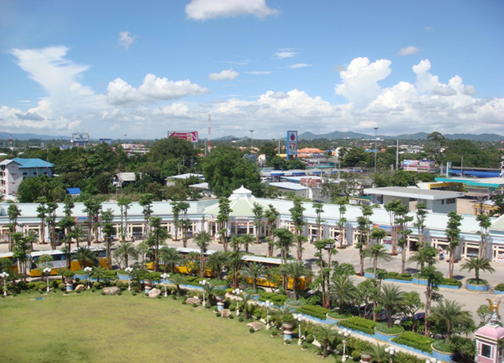 Saha Farm Kitchen & Restaurant