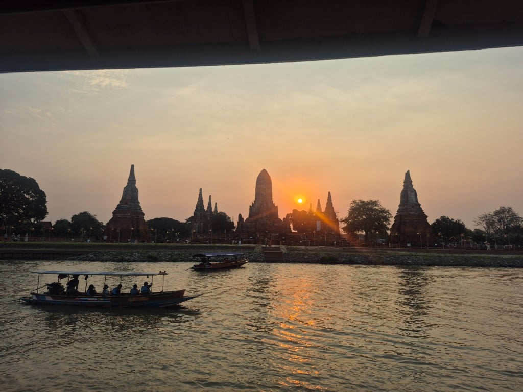 연동사 리뷰 이미지