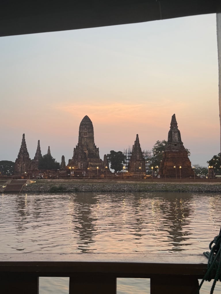 연동사 리뷰 이미지